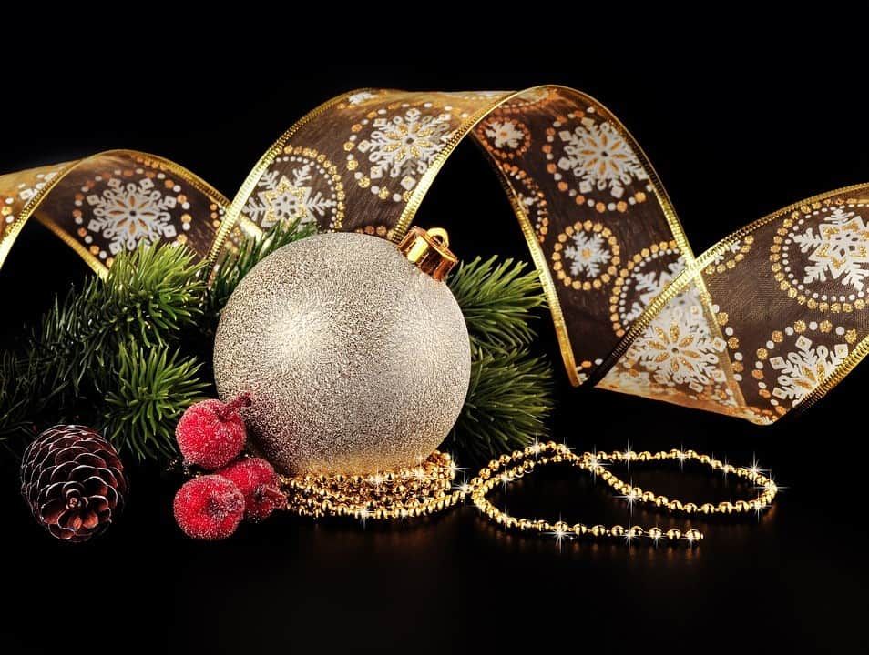 DIY Holiday Decorations for the Home