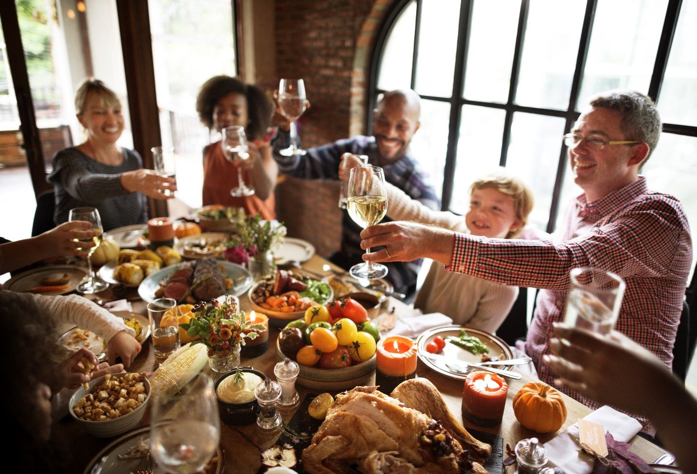How to Host a Great Fall Party in Your Apartment