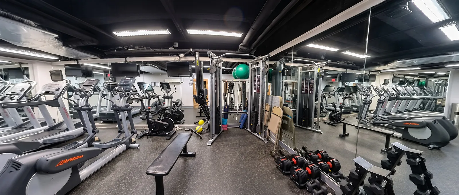 The Hamilton House — Amenities