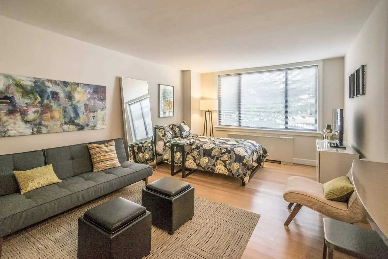 luxury logan circle apartment complex by keener management