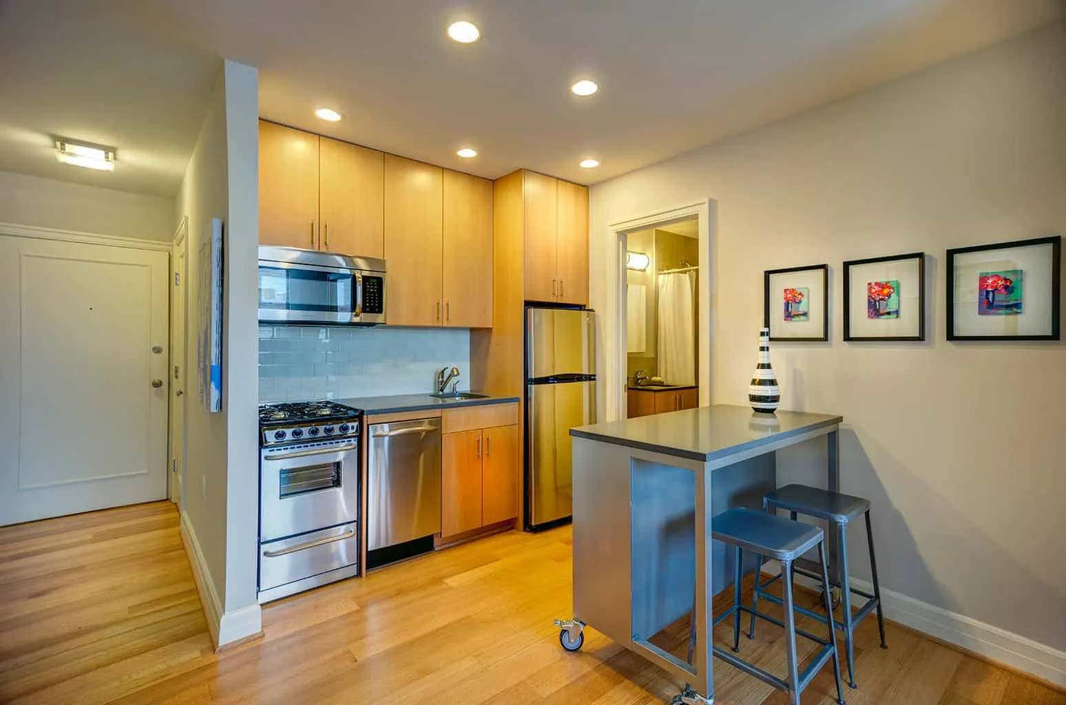 Sutton Plaza — interior photograph