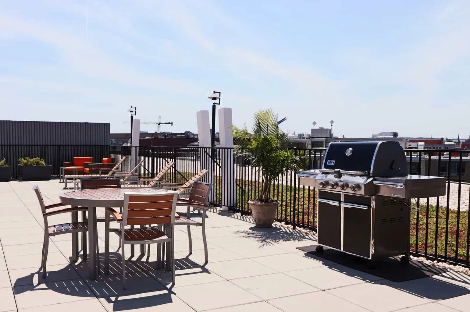 The Hamilton House — Amenities