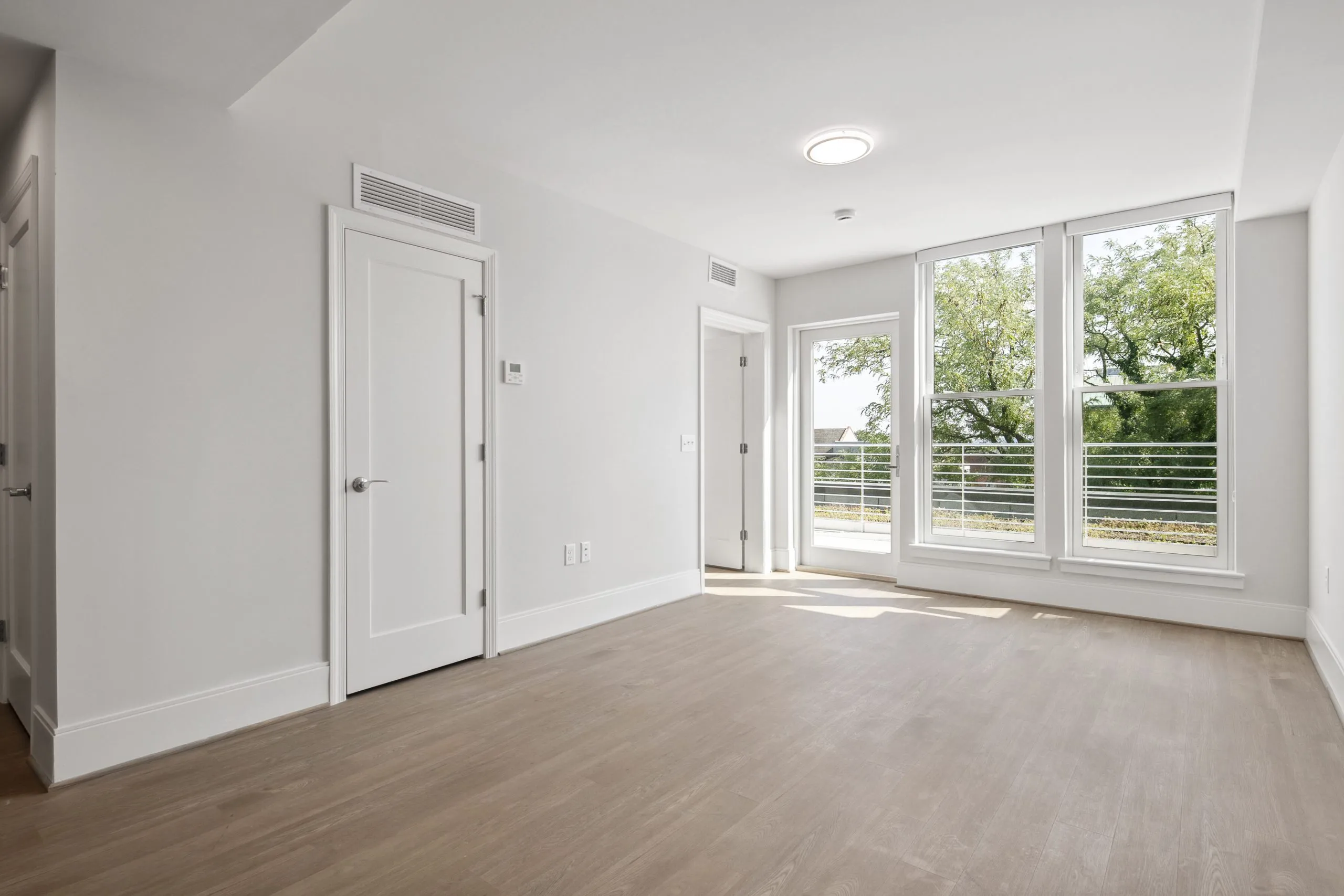 Weavers Row — interior photograph