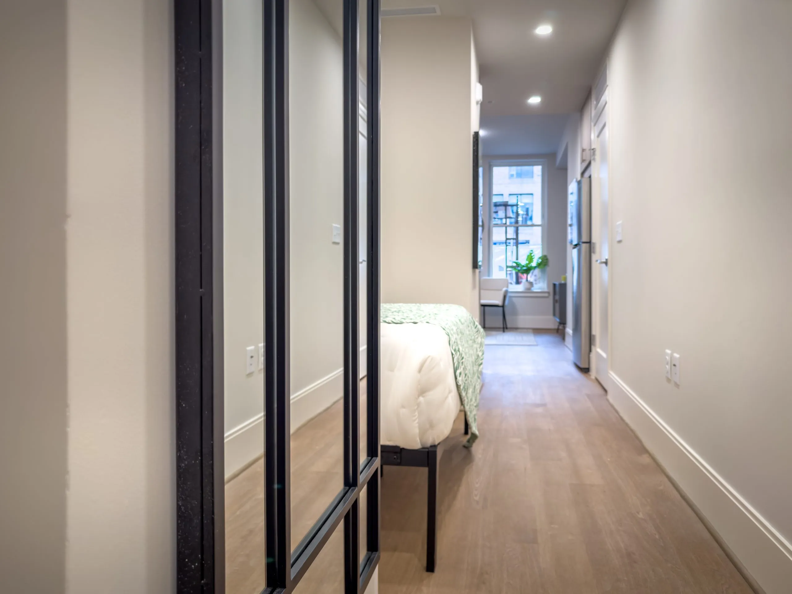 Weavers Row — interior photograph