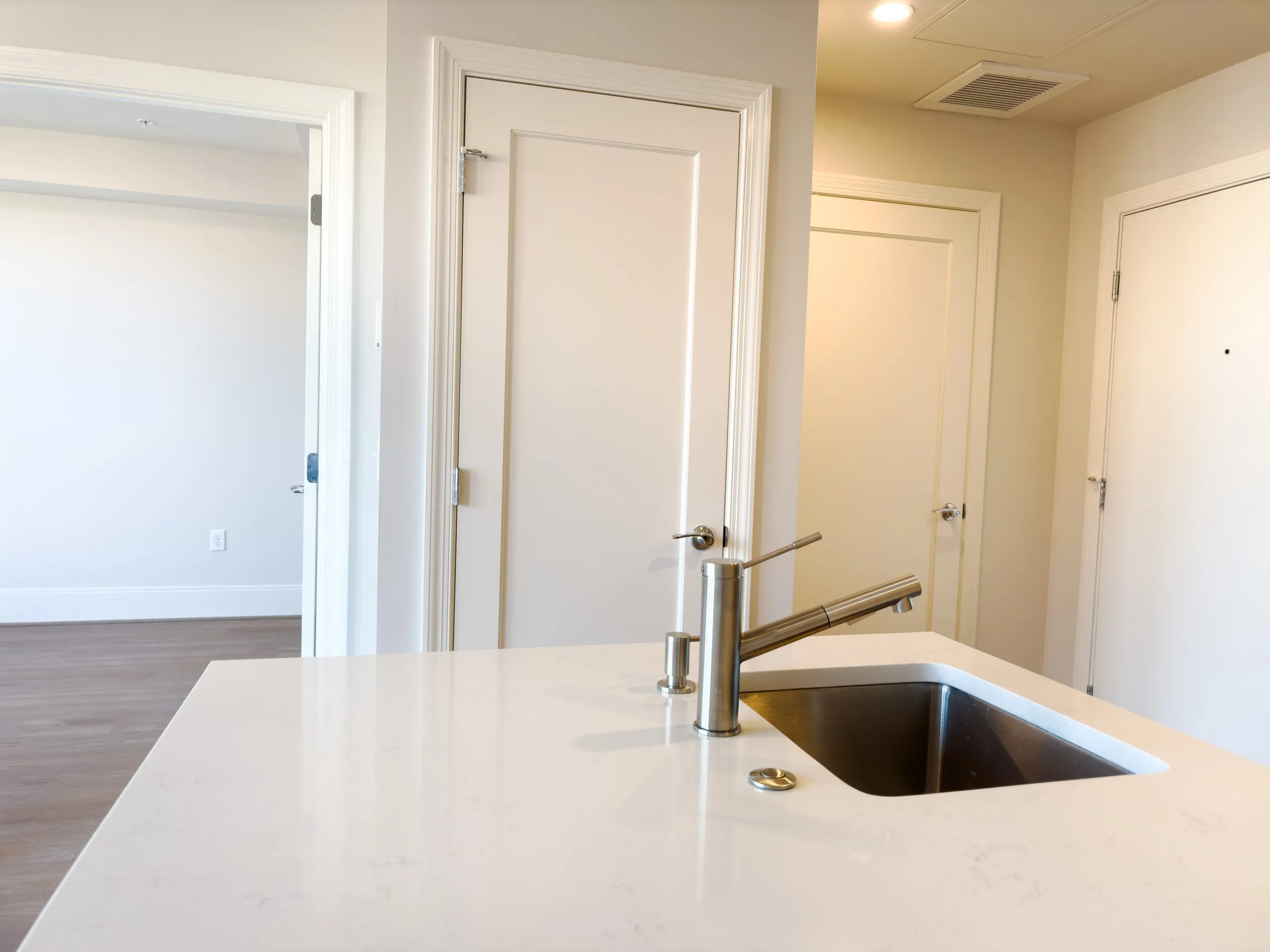 Weavers Row — interior photograph