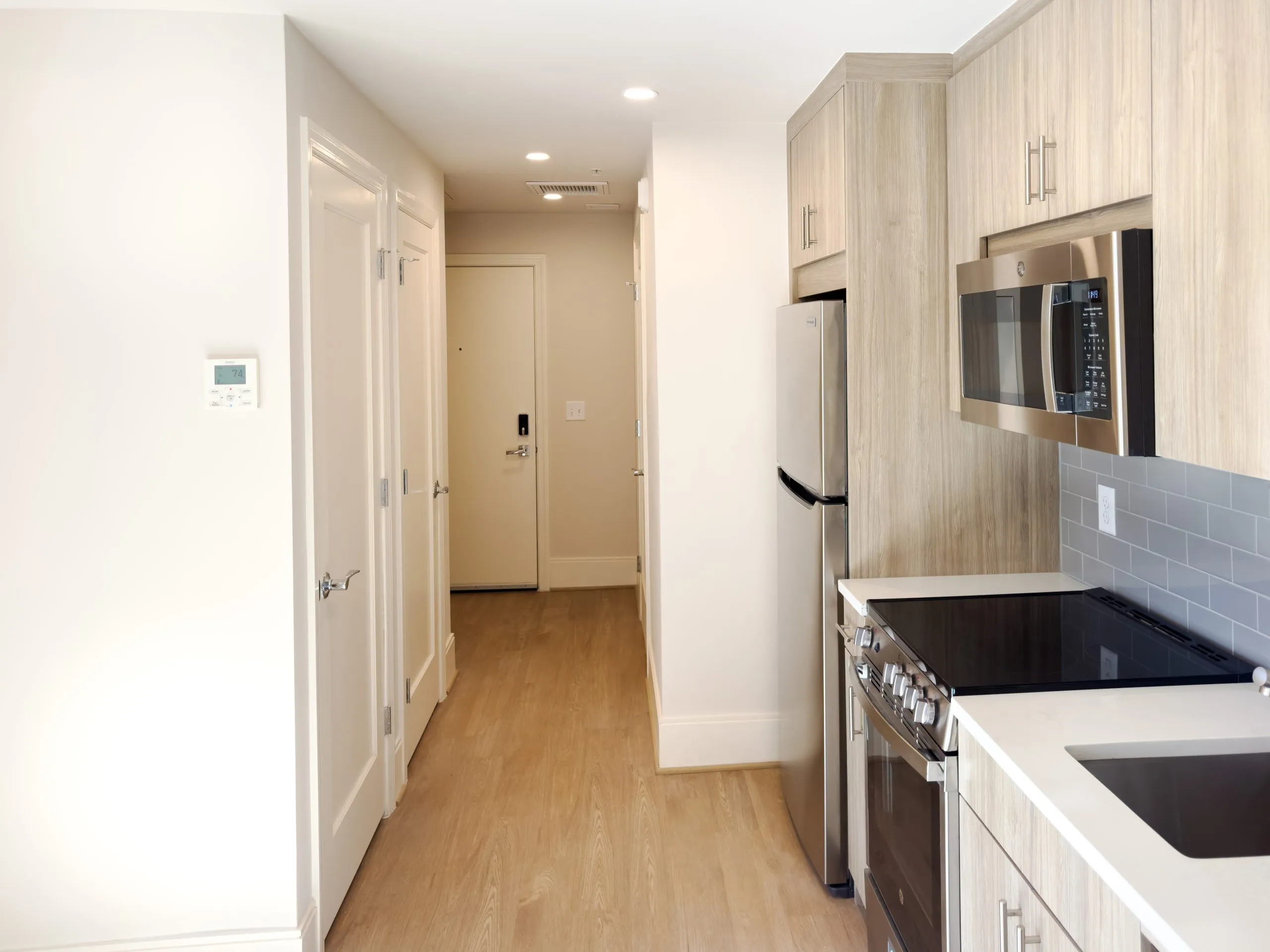 Weavers Row — interior photograph