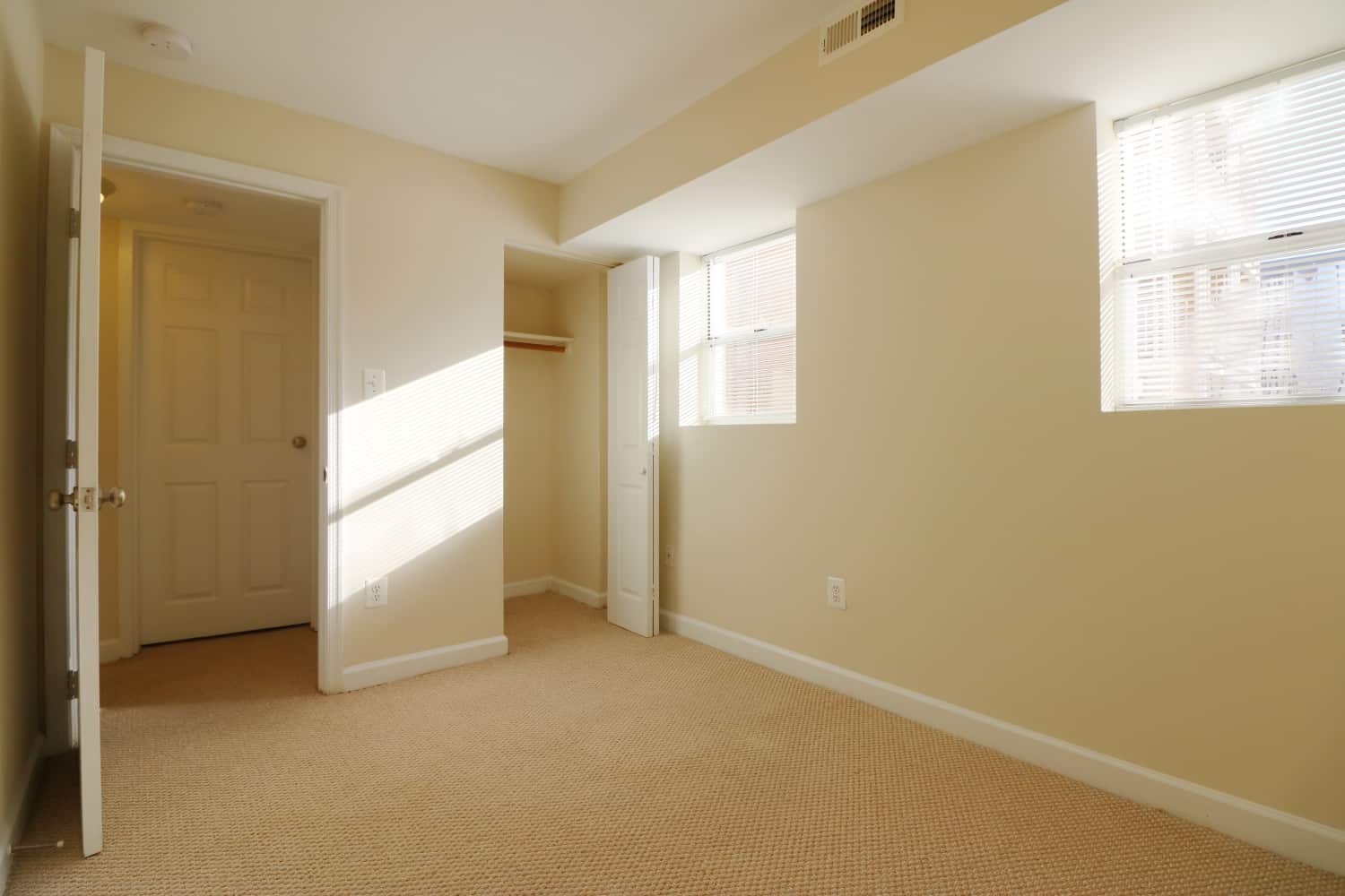 The Taylor Apartments in Arlington, VA Photo Gallery Keener Management