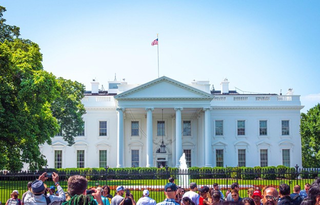 Self-Guided Tour Around the White House and Lafayette Square
